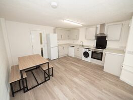 Raddlebarn Court (A), Selly Oak - Image 4