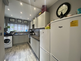 Alberta Terrace (Room5), Sherwood Rise - Image 4