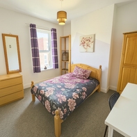 Palin Street (Room 4), Lenton - Image 1