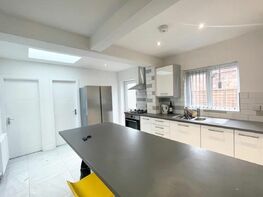 Coventry Road (D), Beeston - Image 3