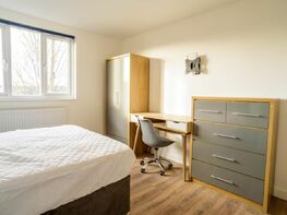 Queens Road (Room 2), Beeston - Image 4