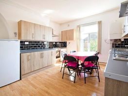 Forest Road West, Flat 2, Arboretum - Image 4