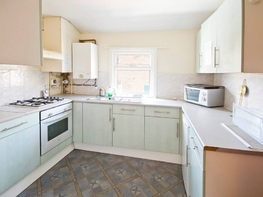 Forest Road West - Flat 2, Arboretum - Image 3